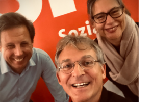 Thomas Losse Müller, Jan-Christoph Schultchen, Dr. Nina Scheer bei einer Veranstaltung in Schwarzenbek.