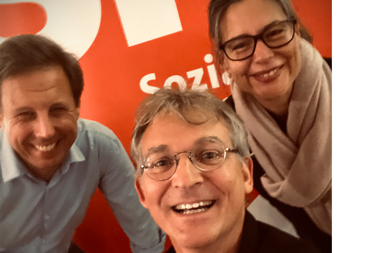 Thomas Losse Müller, Jan-Christoph Schultchen, Dr. Nina Scheer bei einer Veranstaltung in Schwarzenbek.